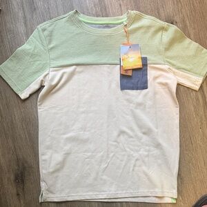 Sovereign Code 14/16 Green and Cream Tee with Blue Pocket
